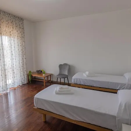 Lägenhet Comfort Penthouse - Private Parking, Wi-fi