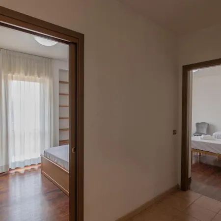 Comfort Penthouse - Private Parking, Wi-fi