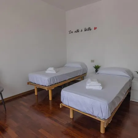 Lägenhet Comfort Penthouse - Private Parking, Wi-fi